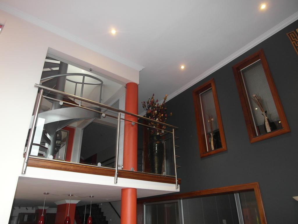 Red Square Home Pretoria Exterior photo